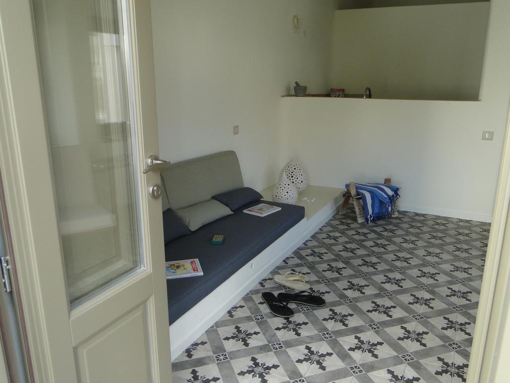 Sunhaus Apartment Perissa  Room photo